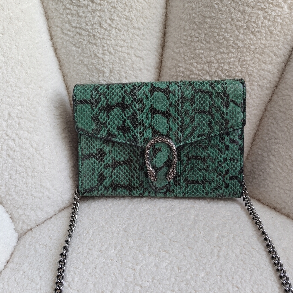 Gucci Green Snake-Print Crossbody Bag with Silver Chain